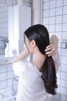 日韩三级